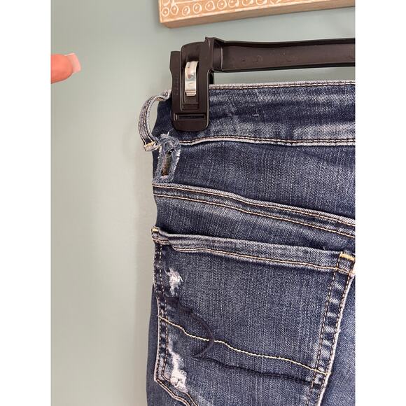 American Eagle Dark Wash Ripped Skinny Jeans - Picture 7 of 8